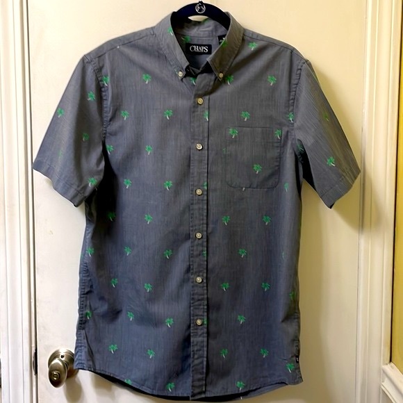 Short Sleeve Button Down Shirt Medium GUC - Picture 1 of 9
